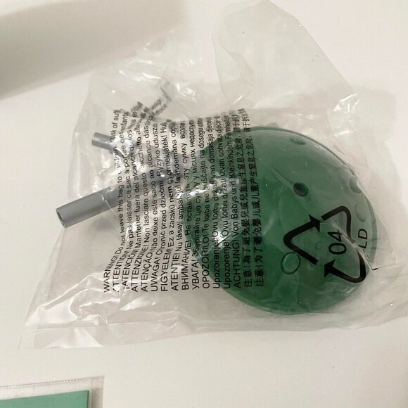 Seinfeld Festivus Celebration Kit with Frank Costanzas Voice Holiday - Picture 8 of 16